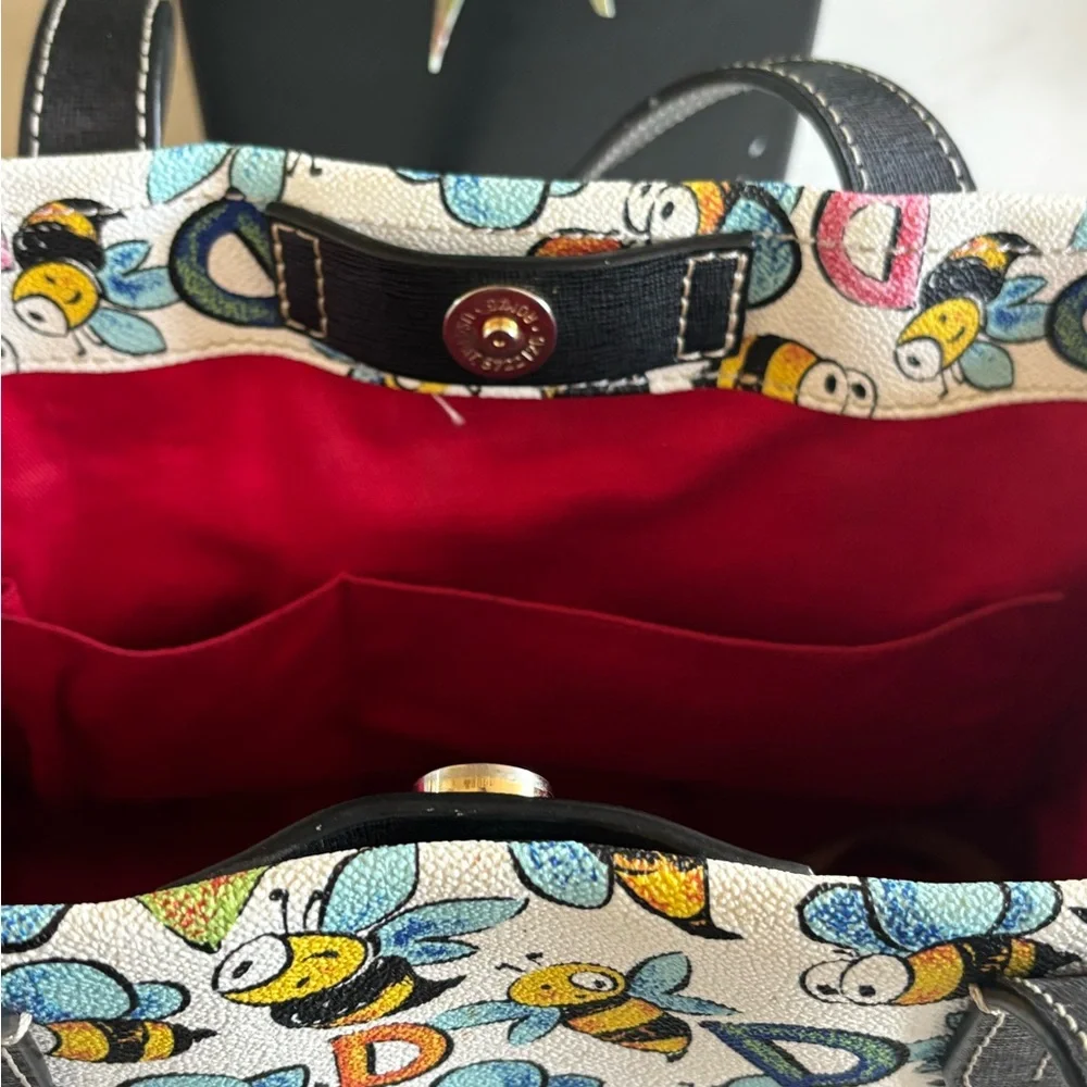 Dooney & Bourke White Bee Print Medium Tote W/Coin Purse - Picture 10 of 16